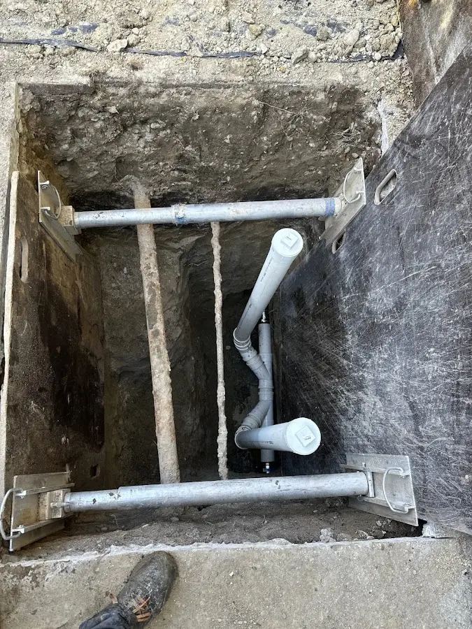 Experienced plumber completing Drain Cleaning work in Muskegon